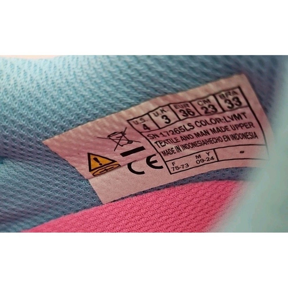 Skechers‎ Heart Lights Infinite Heart Lights Girl's Light Up Sneakers Size 4 - Picture 12 of 12